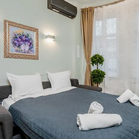 Appartement Stylish & Cozy Studio In The Heart Of